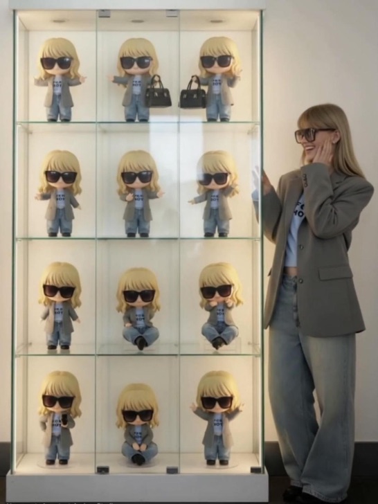 Mini Me Display