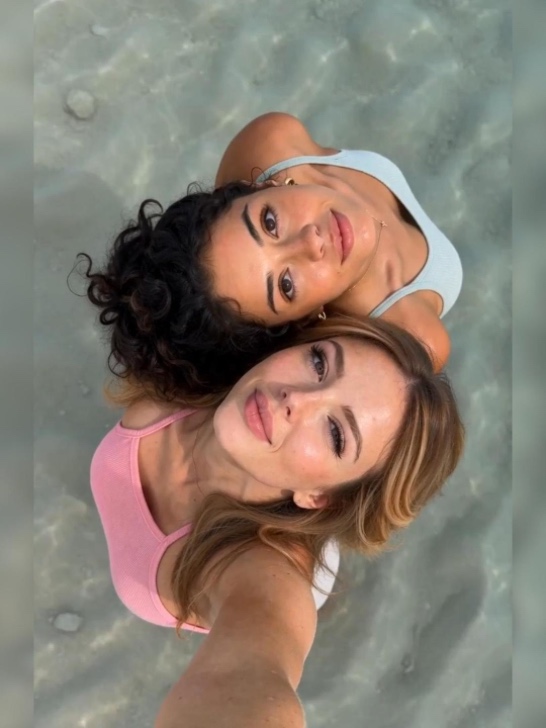 Seaside Besties