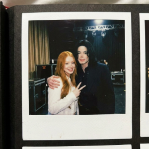 Backstage Superstar